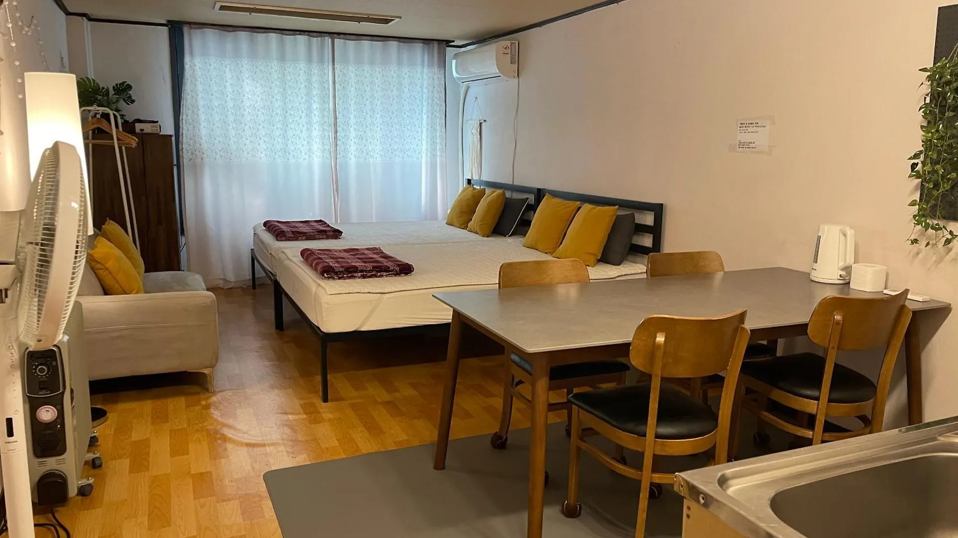 Gangnam Reasonable Price House Appartement Seoel