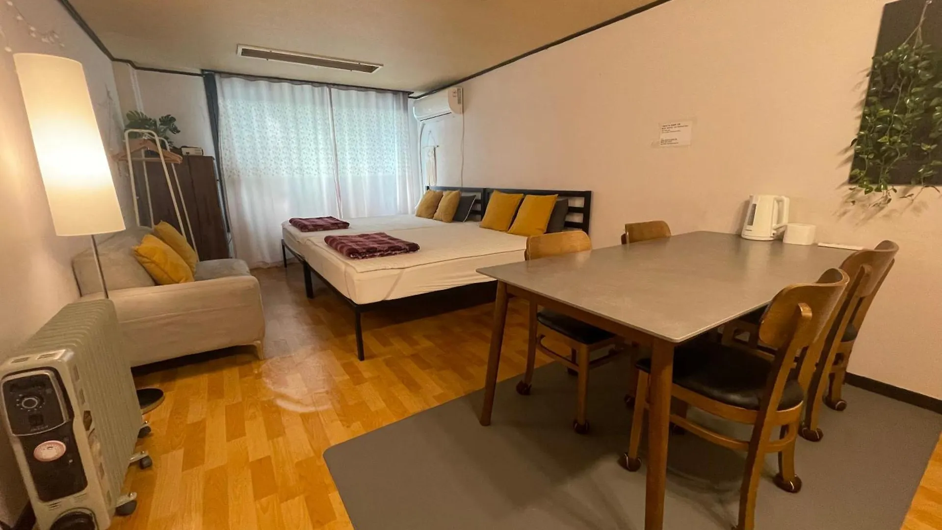 Gangnam Reasonable Price House Appartement Seoel