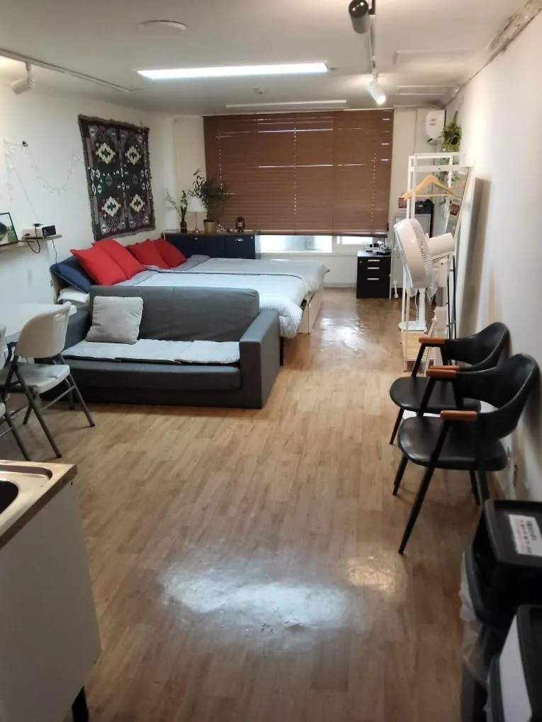 Gangnam Reasonable Price House Appartement Seoel